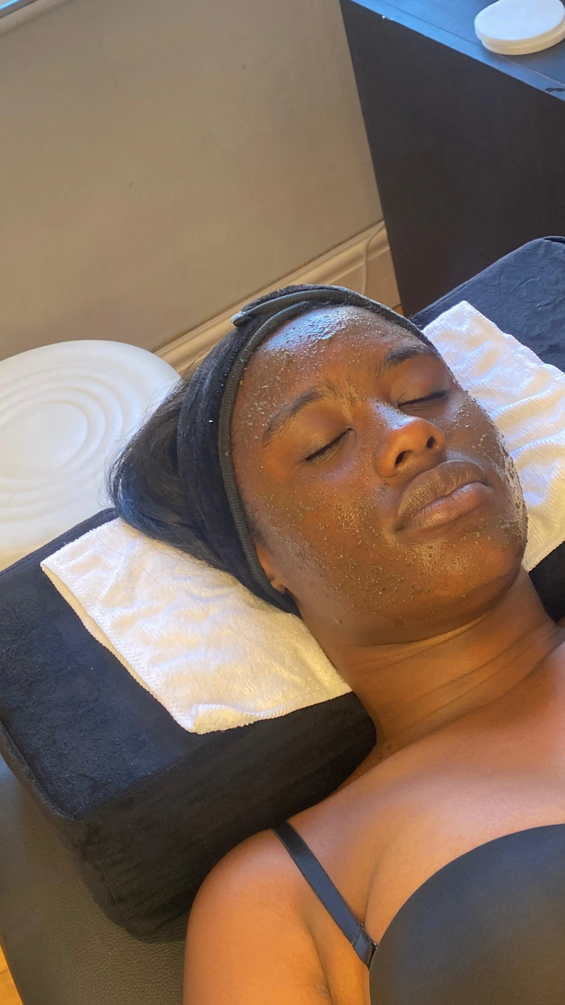 Algae skin peel